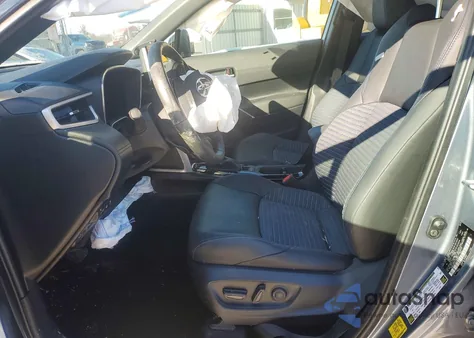 2025 Toyota Corolla Cross Se z USA, uszkodzony, nr VIN 7MUFBABGXSV086671